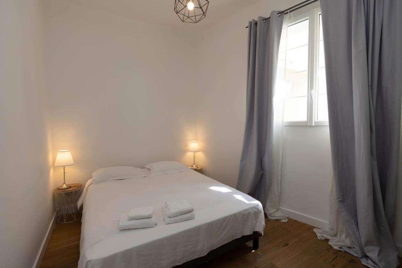 Les Suites R Bonaparte - Appartements De Standing Au Coeur De La Vieille Ville Pietonne Аяччо Экстерьер фото