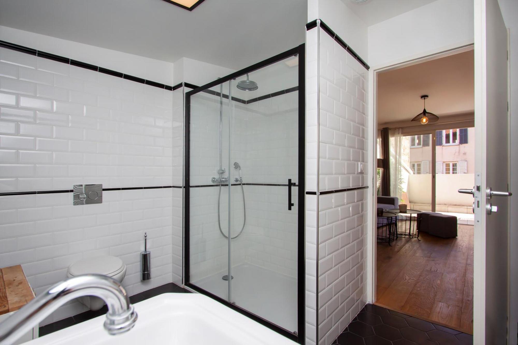 Les Suites R Bonaparte - Appartements De Standing Au Coeur De La Vieille Ville Pietonne Аяччо Экстерьер фото